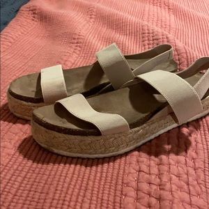 Buckle sandals